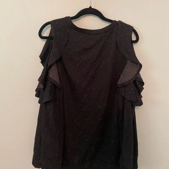 Open shoulder ruffle maternity sweater - Picture 6 of 7